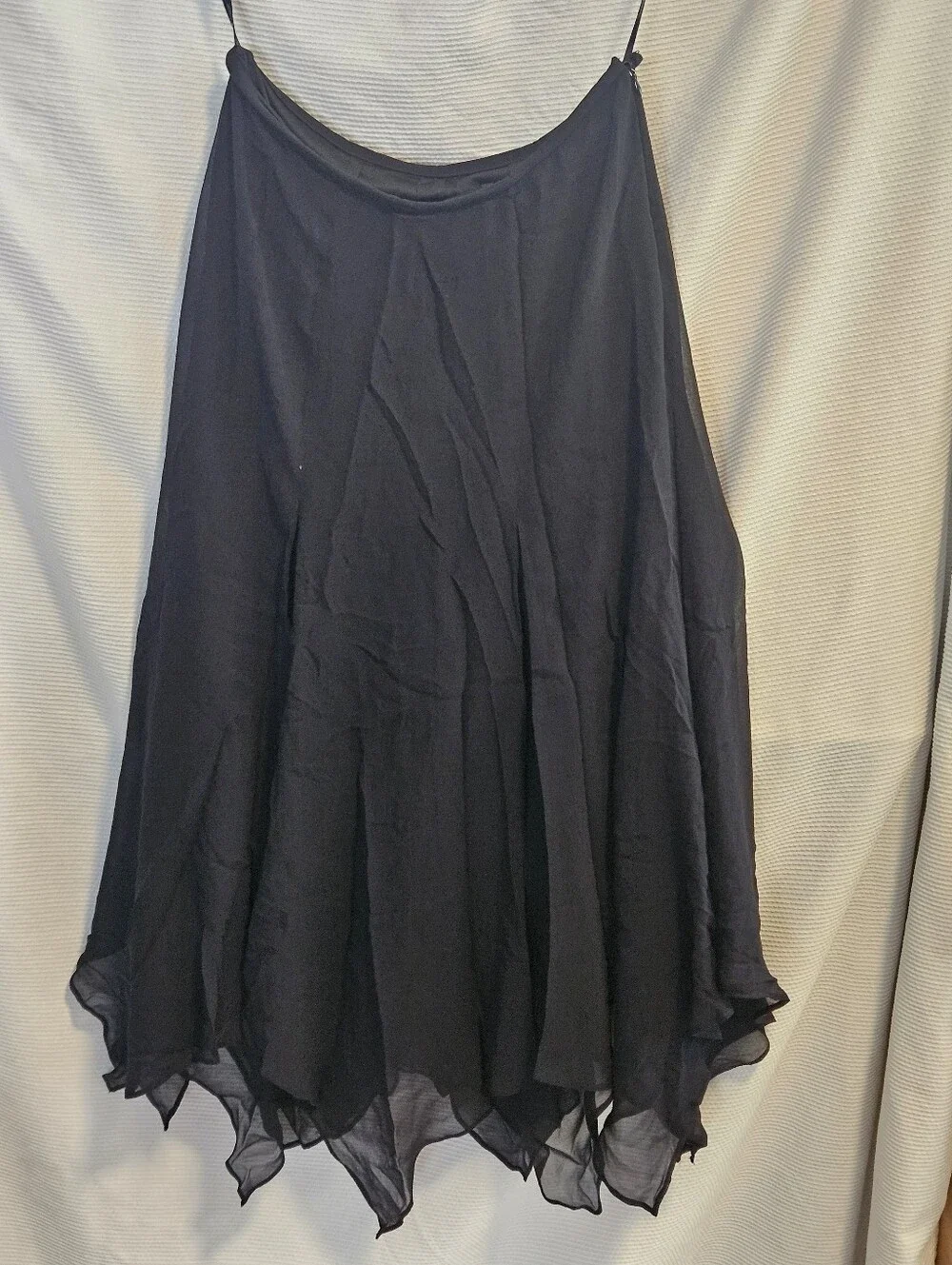 Vintage Tadashi 100% Silk Handkerchief Hem Skirt Black Size 4 US / 6 UK Flowy
